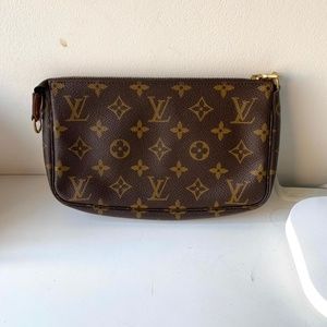 Louis Vuitton Pochette